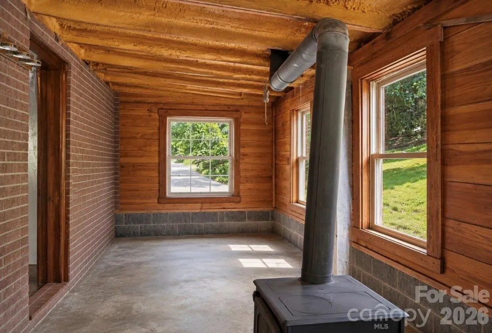 1315 Cedar Valley Church Road Lenoir, NC 28645