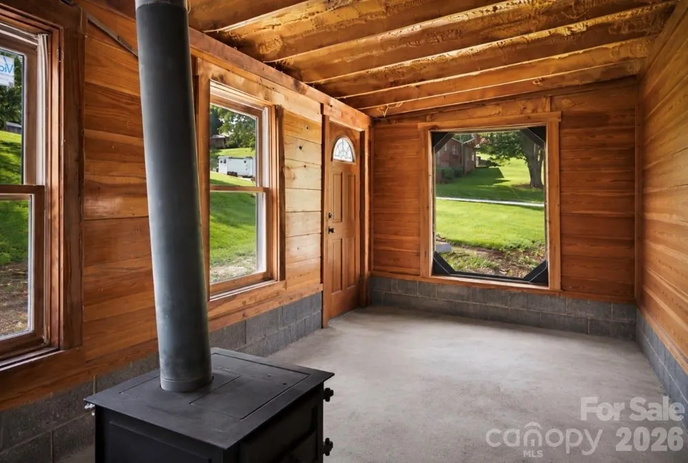 1315 Cedar Valley Church Road Lenoir, NC 28645