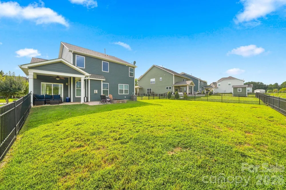 1540 Post Court Gastonia, NC 28054