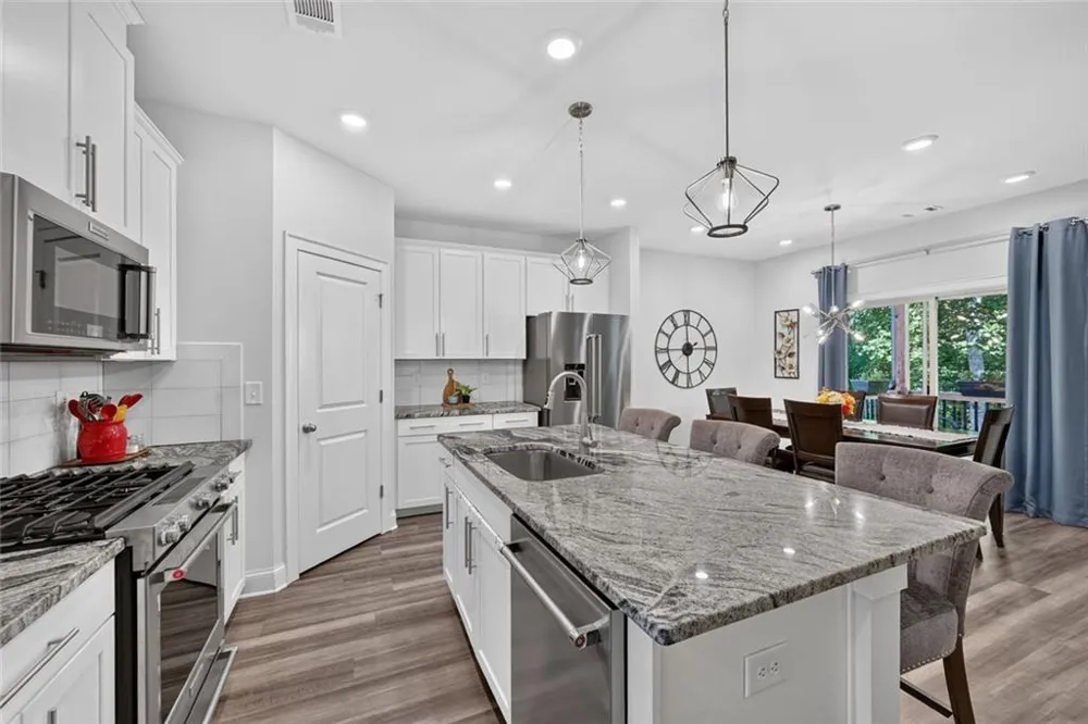 5820 Arbor Green Circle Sugar Hill, GA 30518