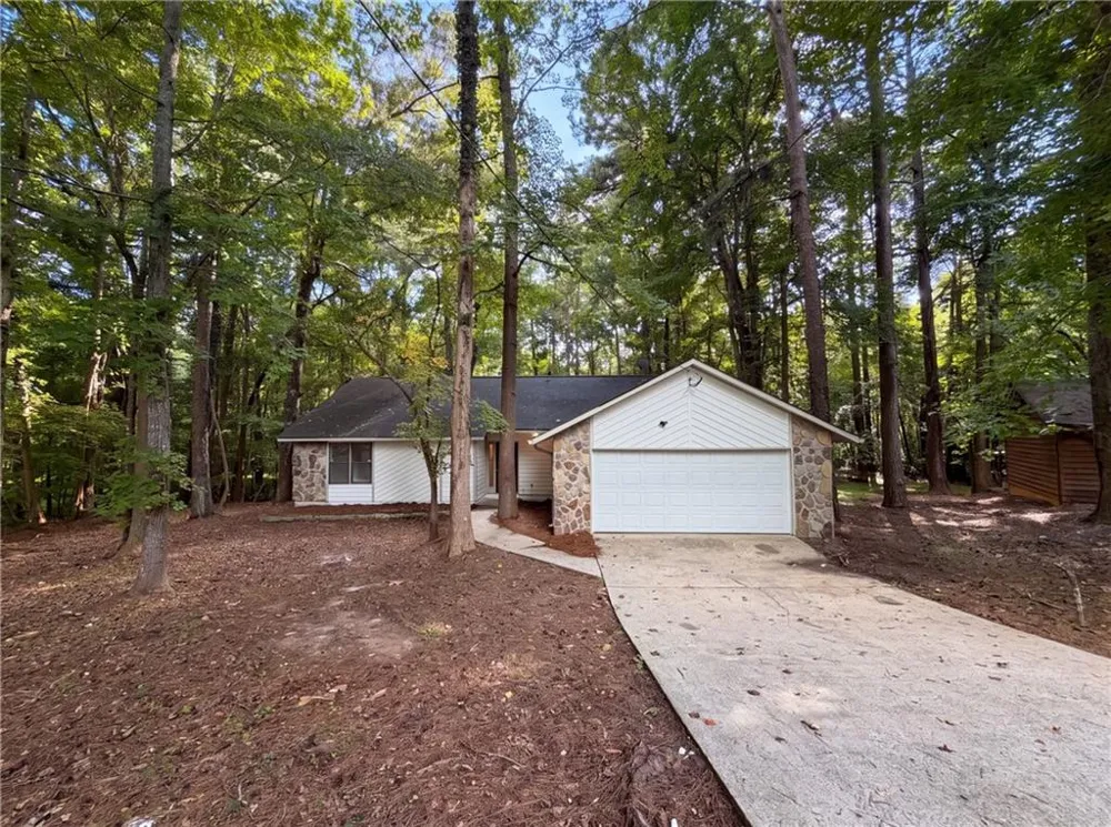 670 Marsh Court Jonesboro, GA 30238