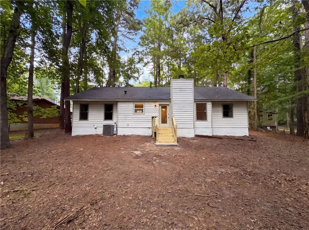 670 Marsh Court Jonesboro, GA 30238