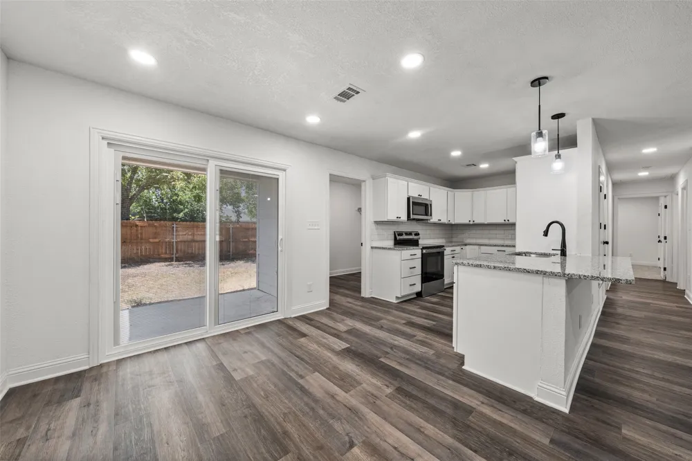234 Ave E Lacy Lakeview, TX 76705