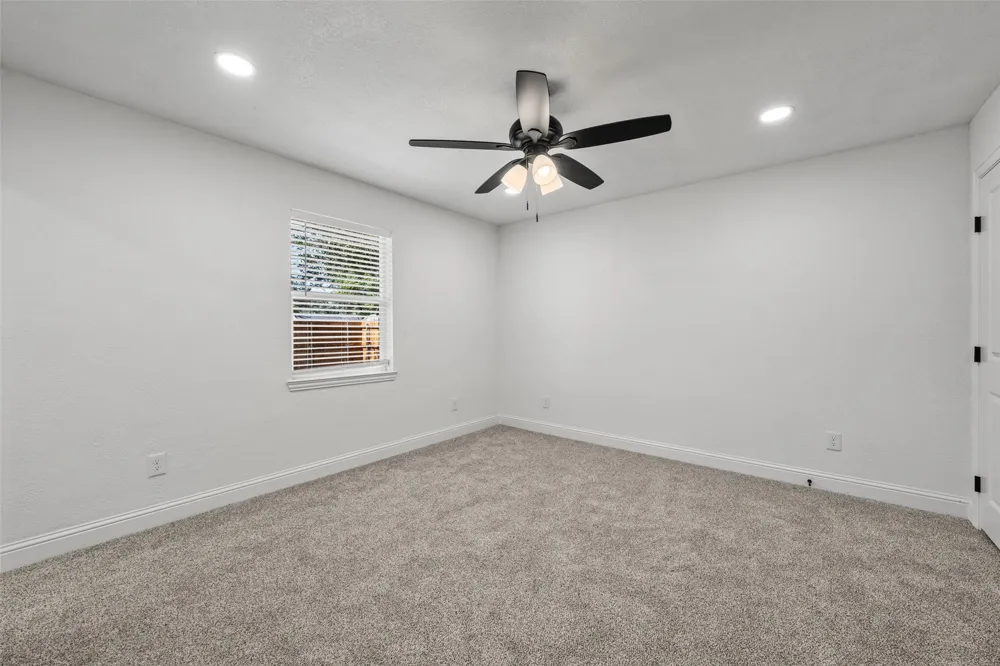 234 Ave E Lacy Lakeview, TX 76705