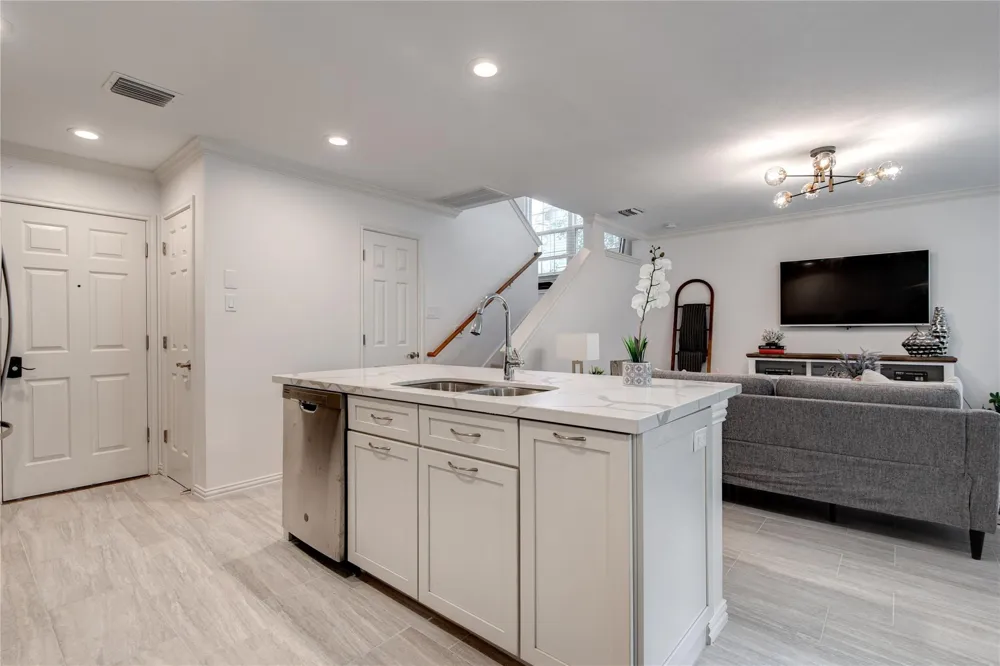 35 Walden Elms Circle The Woodlands, TX 77382