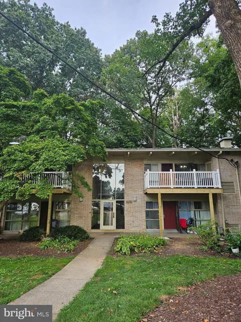 4343 AMERICANA DRIVE #102