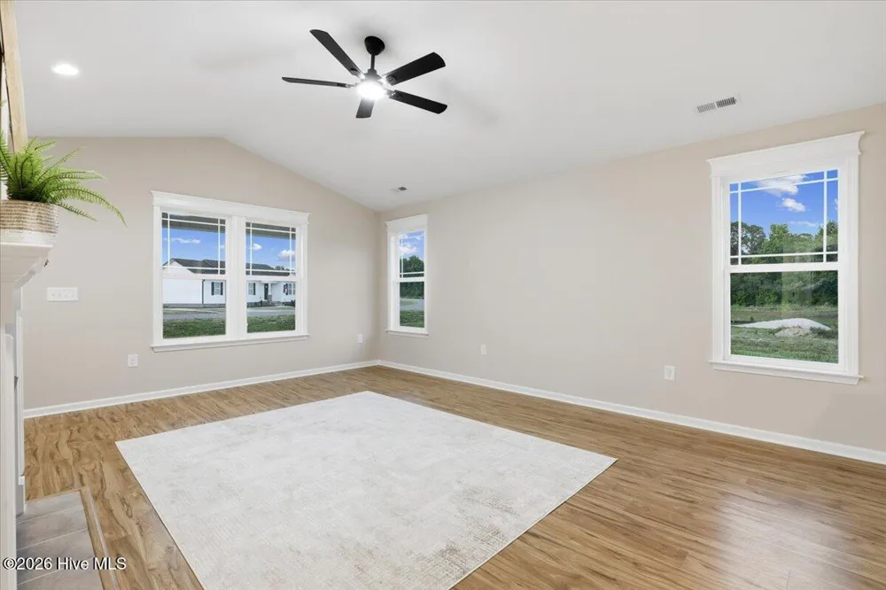 52 Grace Pond Avenue Benson, NC 27504