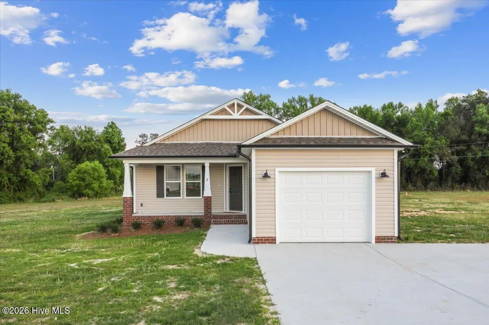 52 Grace Pond Avenue Benson, NC 27504