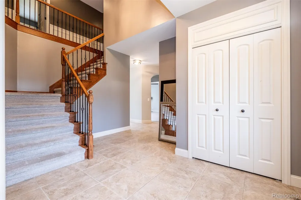 48850 Austrian Pine Drive Macomb Township, MI 48044