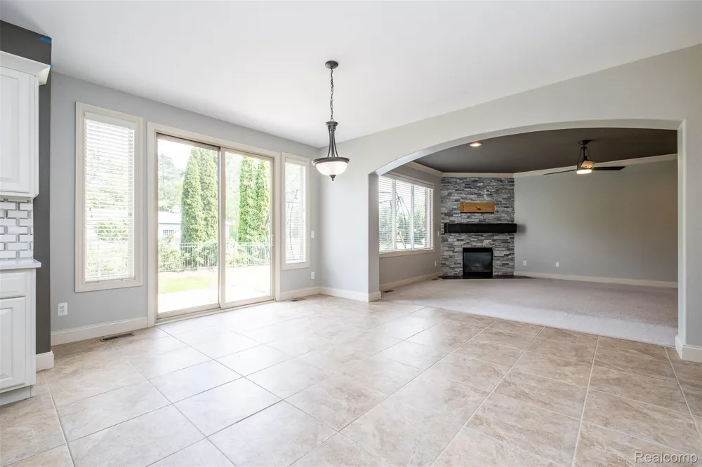 48850 Austrian Pine Drive Macomb Township, MI 48044