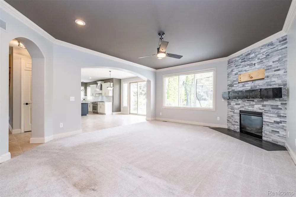 48850 Austrian Pine Drive Macomb Township, MI 48044