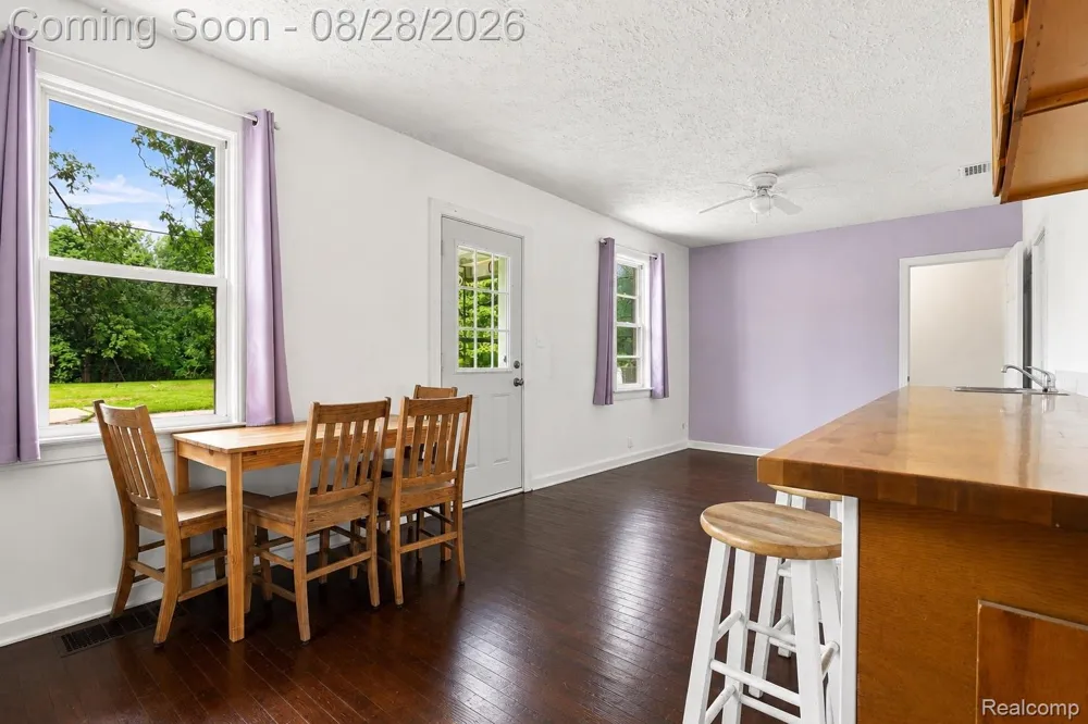 1188 Harding Drive Grand Blanc Charter Township, MI 48507