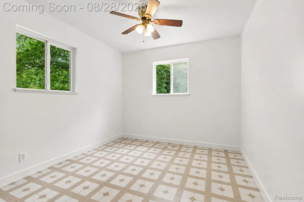 1188 Harding Drive Grand Blanc Charter Township, MI 48507