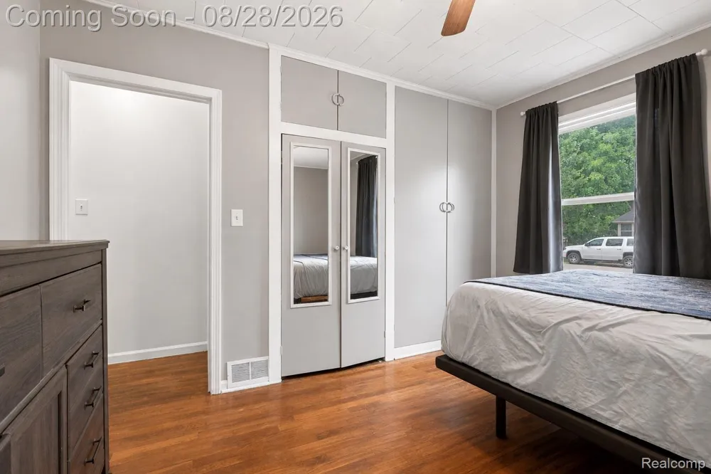1188 Harding Drive Grand Blanc Charter Township, MI 48507