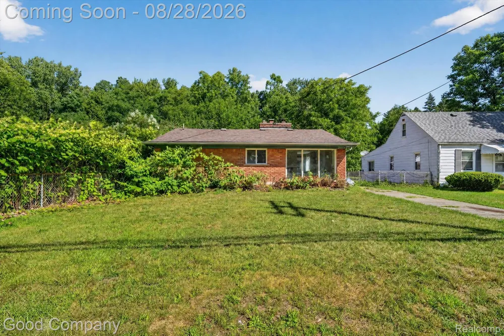 21004 Westover Avenue Southfield City, MI 48075