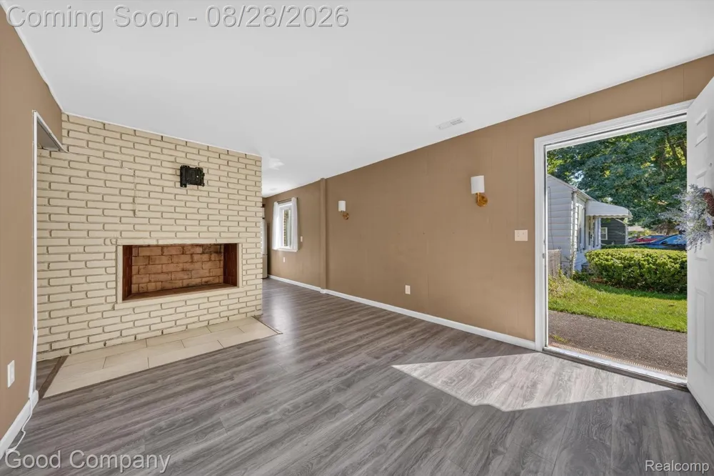 21004 Westover Avenue Southfield City, MI 48075