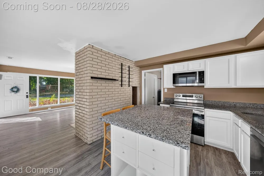 21004 Westover Avenue Southfield City, MI 48075