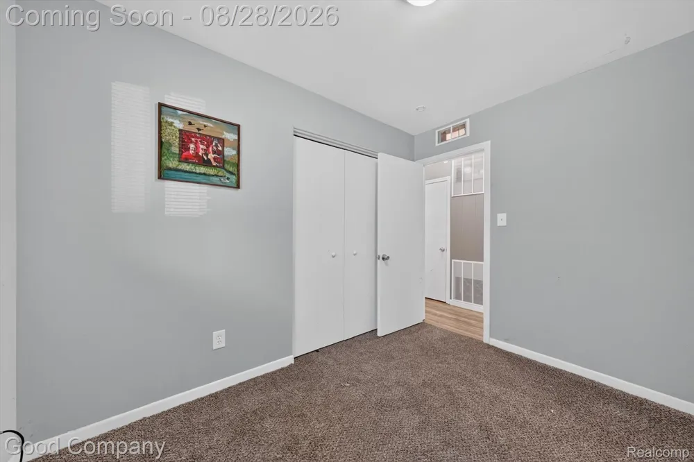 21004 Westover Avenue Southfield City, MI 48075