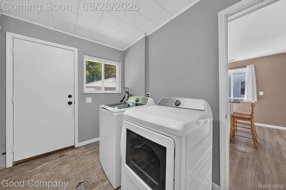 21004 Westover Avenue Southfield City, MI 48075