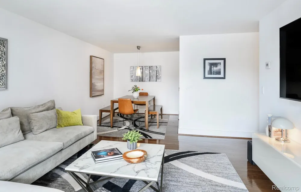 411 S Old Woodward Avenue #529 Birmingham City, MI 48009