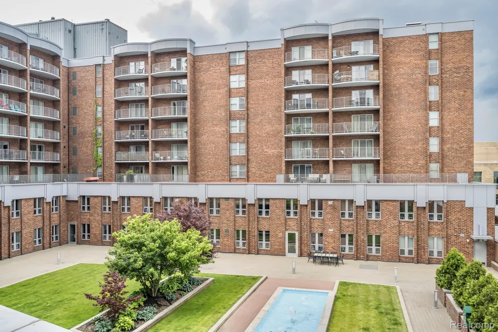 411 S Old Woodward Avenue #529 Birmingham City, MI 48009