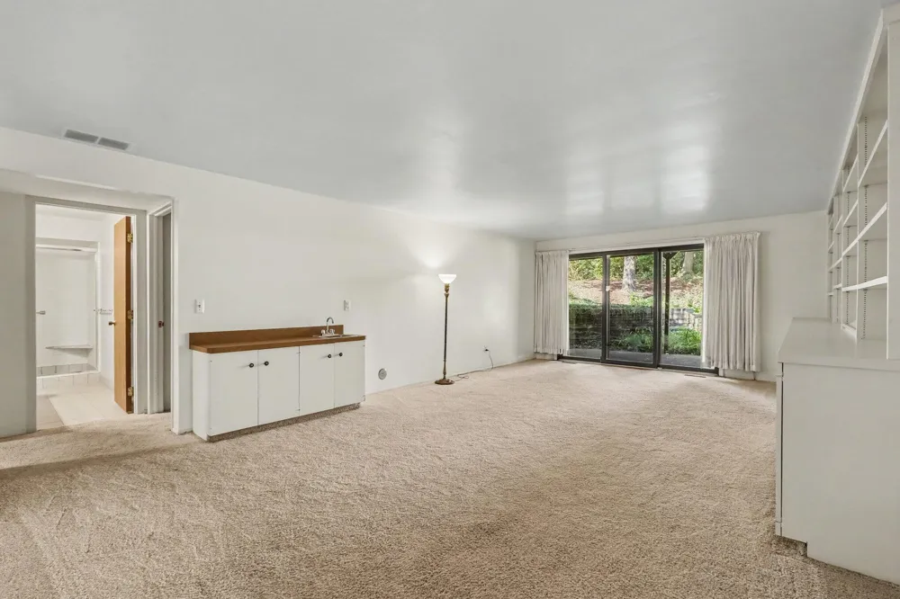 2021 Pauline Court Ann Arbor City, MI 48103