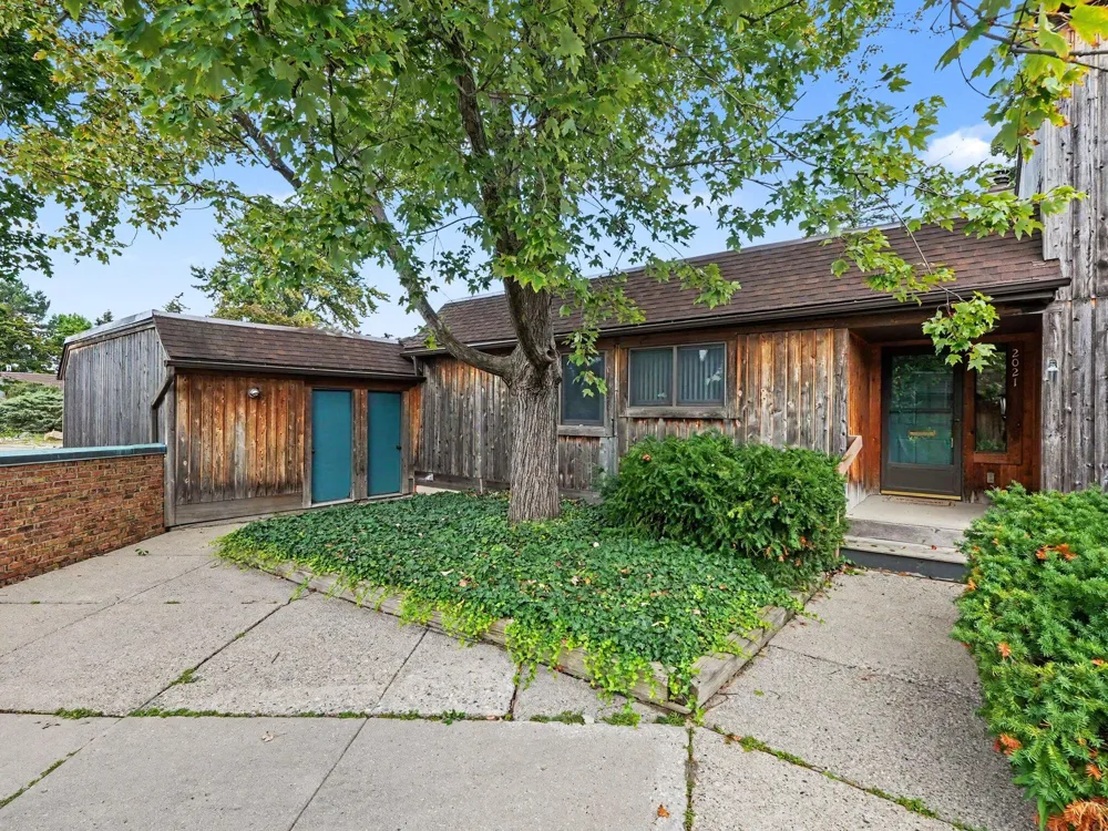 2021 Pauline Court Ann Arbor City, MI 48103