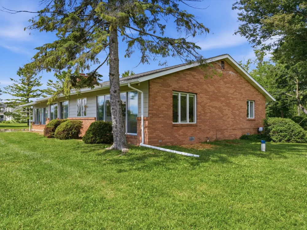 11243 Wynns Road Putnam Township, MI 48169