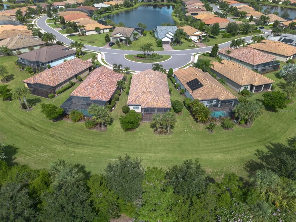 17210 SEAFORD WAY Lakewood Ranch, FL 34202