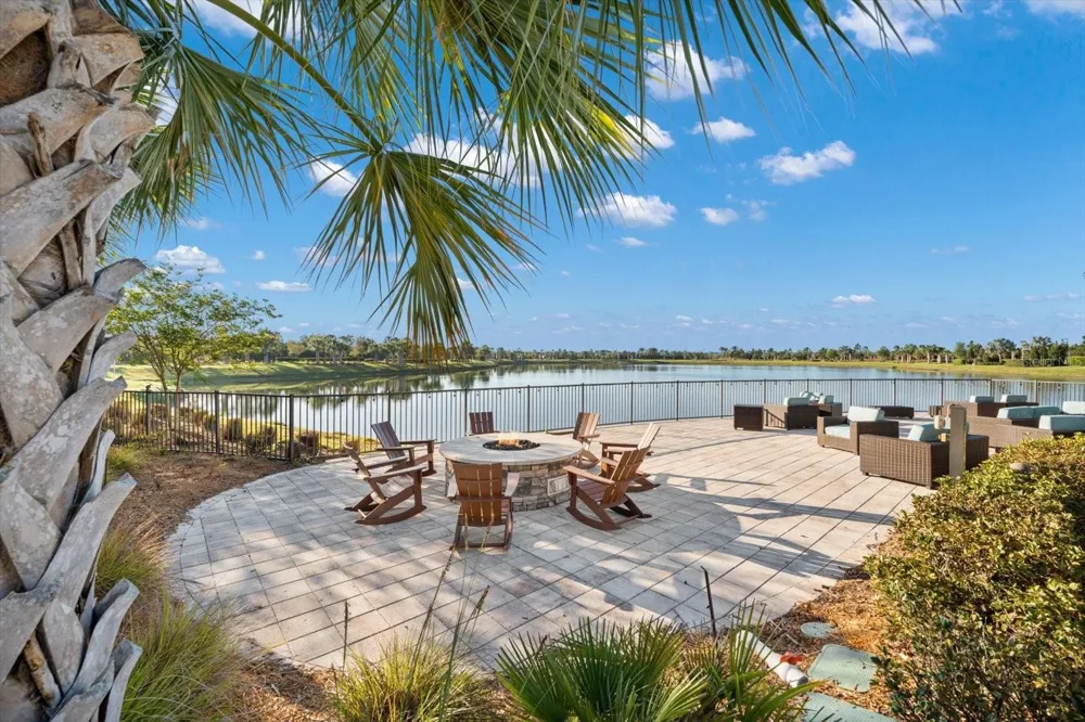17210 SEAFORD WAY Lakewood Ranch, FL 34202