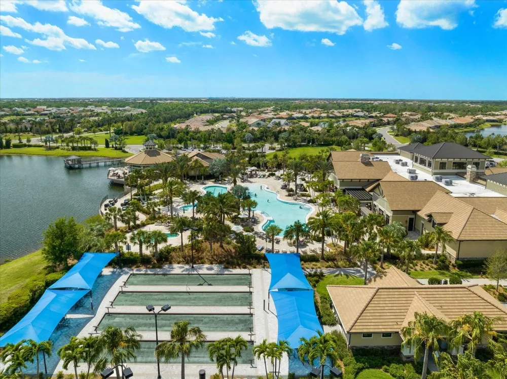 17210 SEAFORD WAY Lakewood Ranch, FL 34202