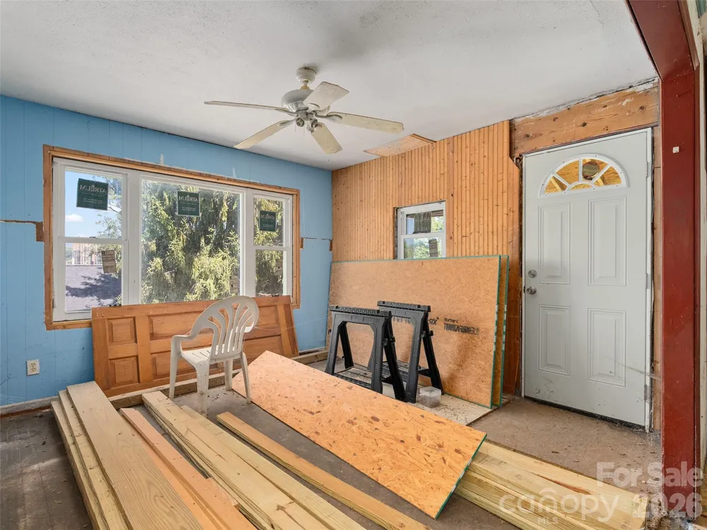 24 Vine Street Canton, NC 28716