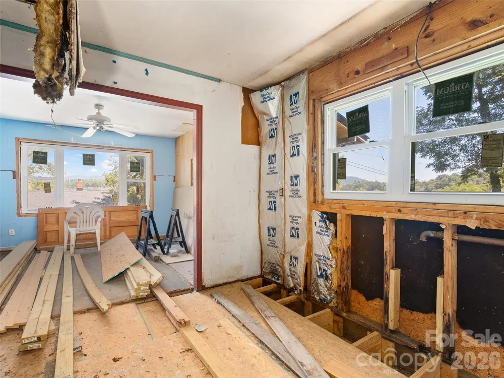 24 Vine Street Canton, NC 28716