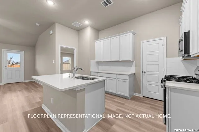 8814 Partida San Antonio, TX 78222