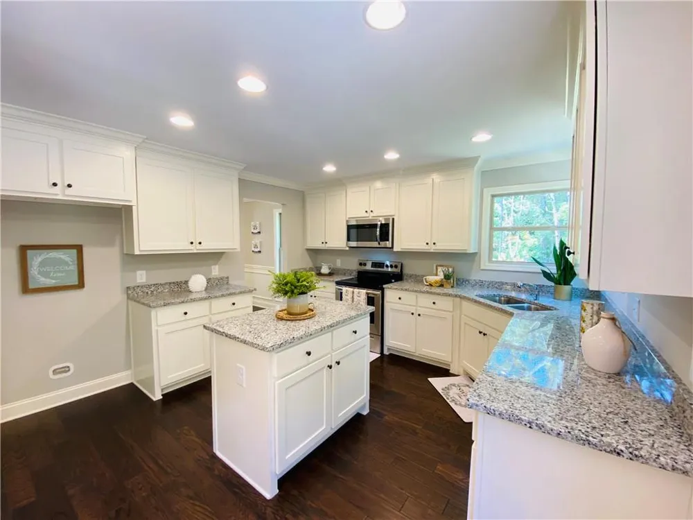 3610 Leach Road Gainesville, GA 30506