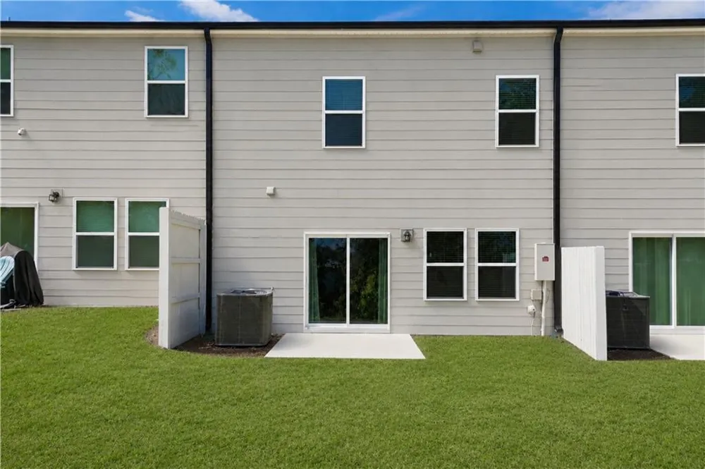 1665 Villageside Court Lawrenceville, GA 30043