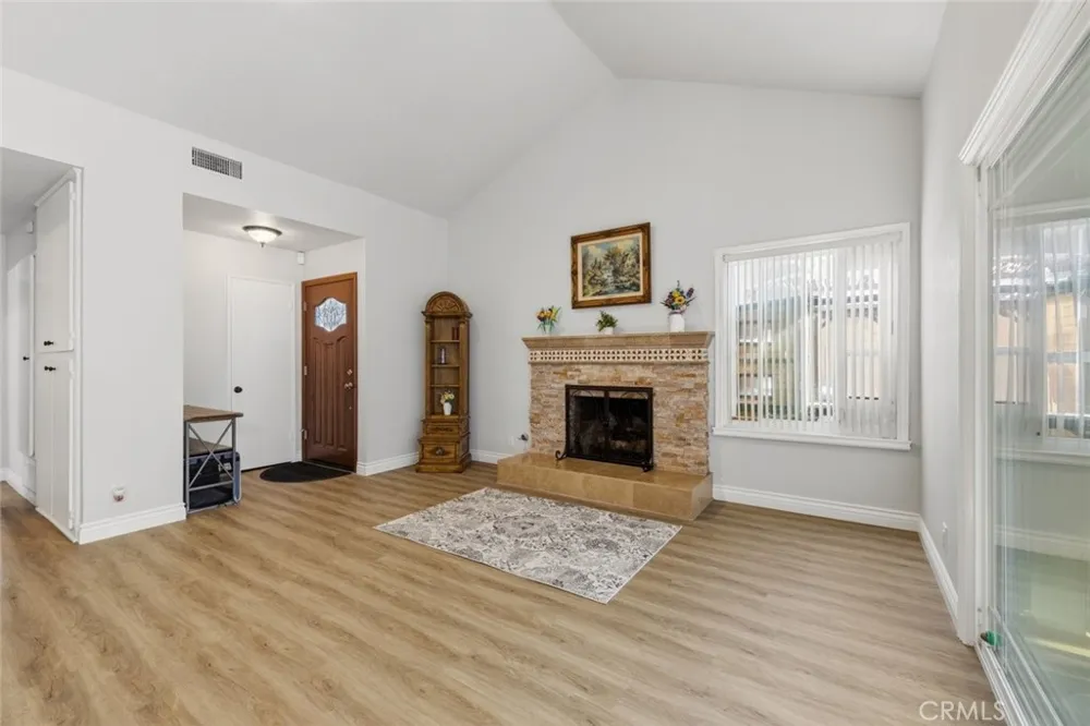 2277 Workman Simi Valley, CA 93063