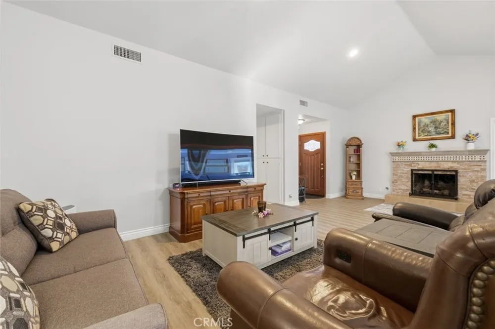 2277 Workman Simi Valley, CA 93063