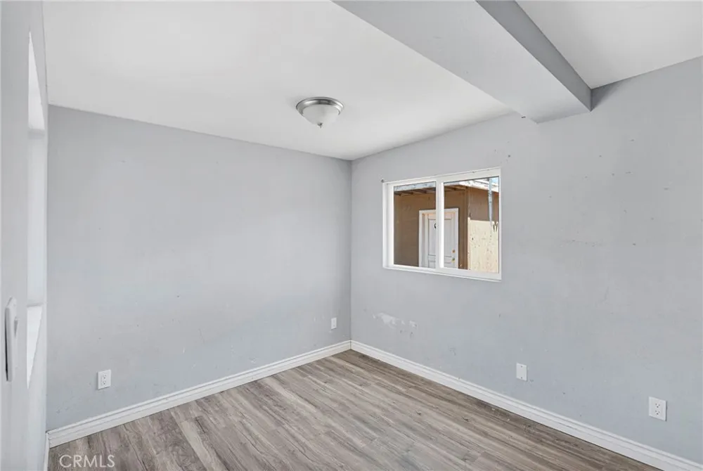 10912 Matilija Apple Valley, CA 92308