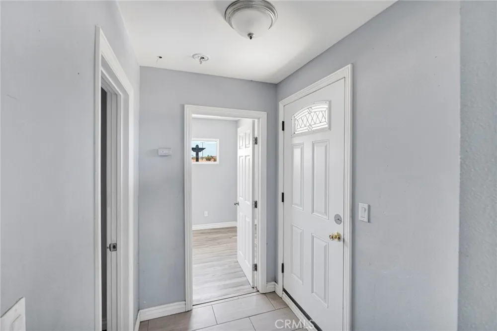 10912 Matilija Apple Valley, CA 92308