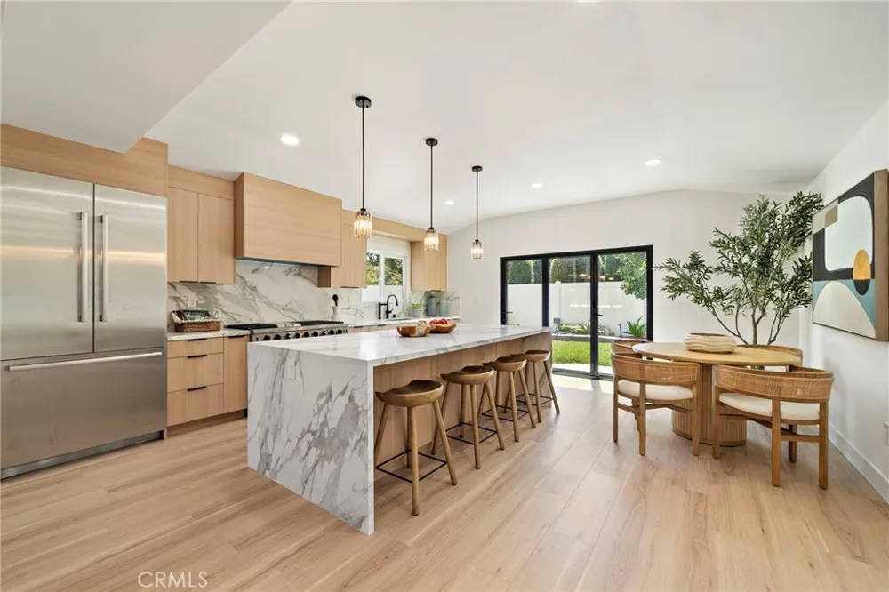 9162 Brabham Drive Huntington Beach, CA 92646
