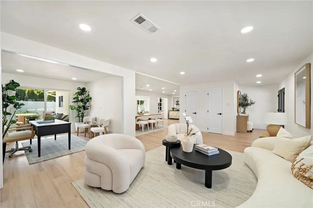 9162 Brabham Drive Huntington Beach, CA 92646