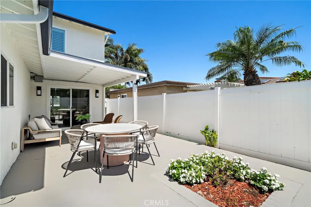 9162 Brabham Drive Huntington Beach, CA 92646