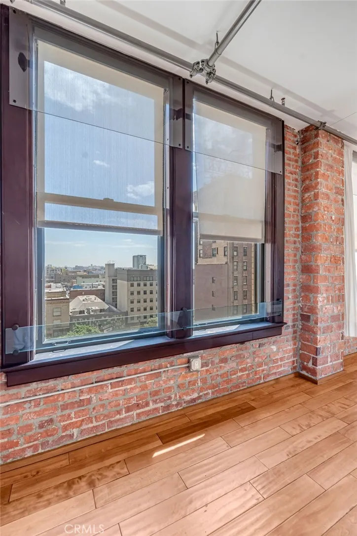460 S Spring Unit 702 Los Angeles, CA 90013