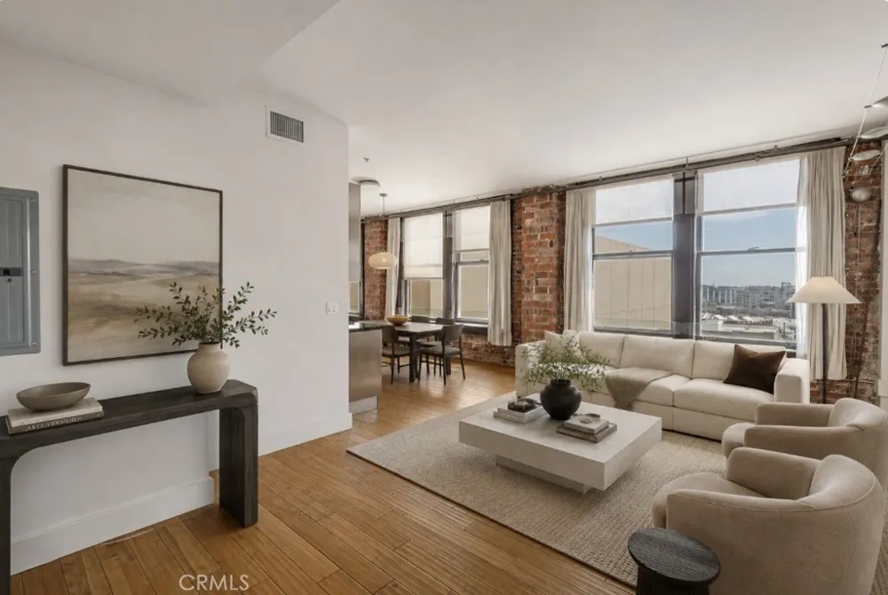 460 S Spring Unit 702 Los Angeles, CA 90013
