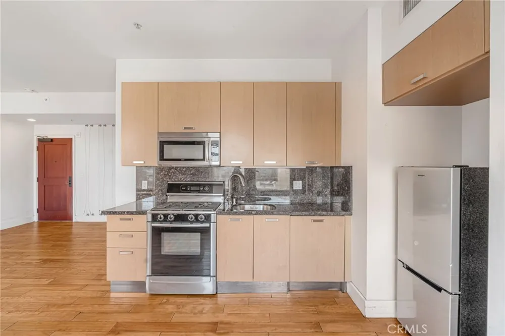 460 S Spring Unit 702 Los Angeles, CA 90013
