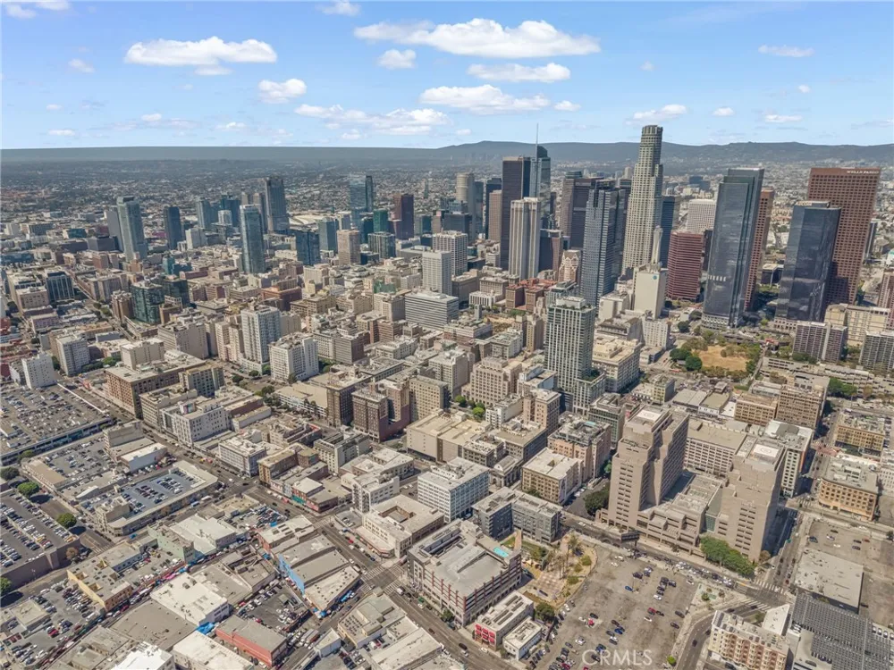 460 S Spring Unit 702 Los Angeles, CA 90013