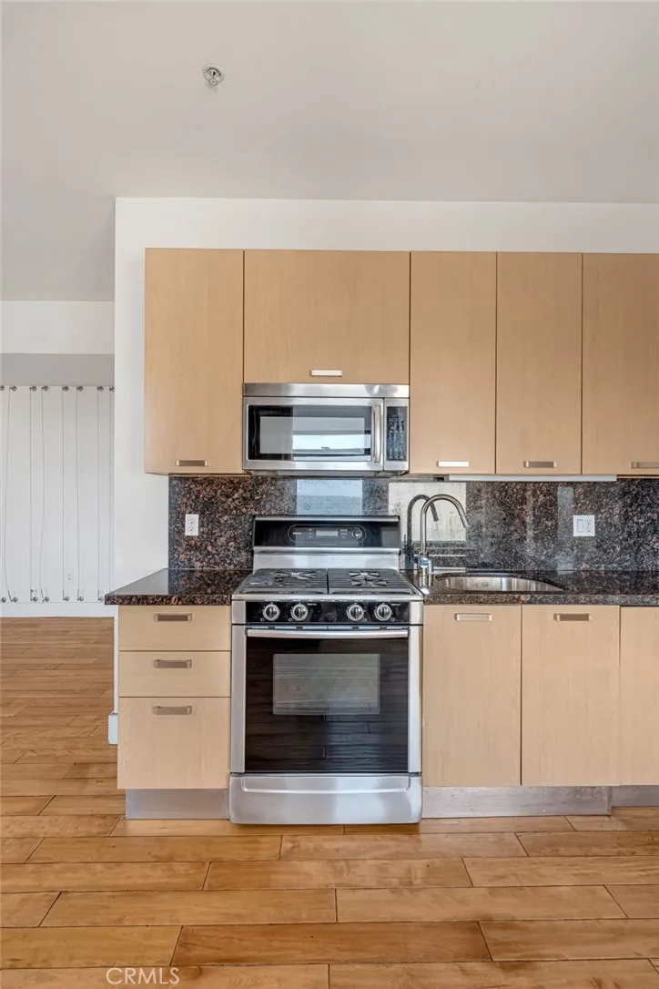 460 S Spring Unit 702 Los Angeles, CA 90013