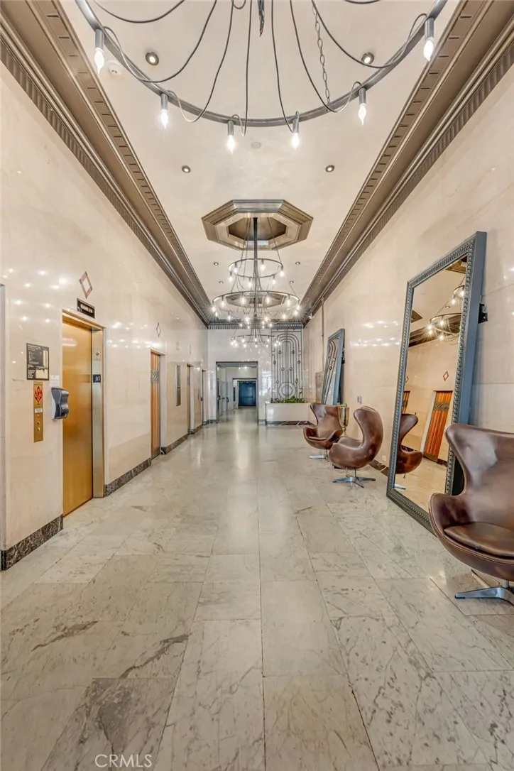460 S Spring Unit 702 Los Angeles, CA 90013