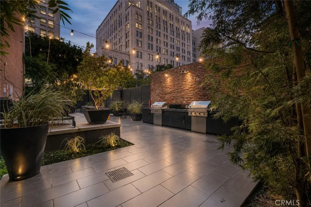 460 S Spring Unit 702 Los Angeles, CA 90013